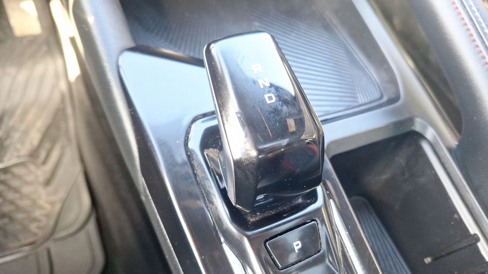 Geely Coolray 2024 - Imagen 11 de 16