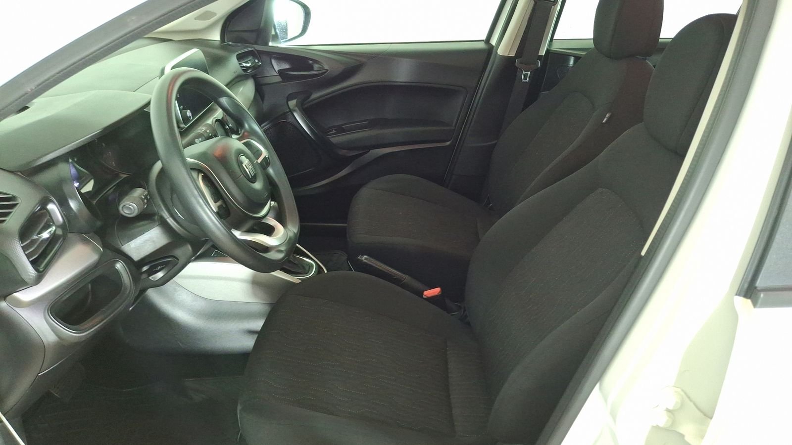 Fiat Cronos 2022 - Imagen 13 de 16