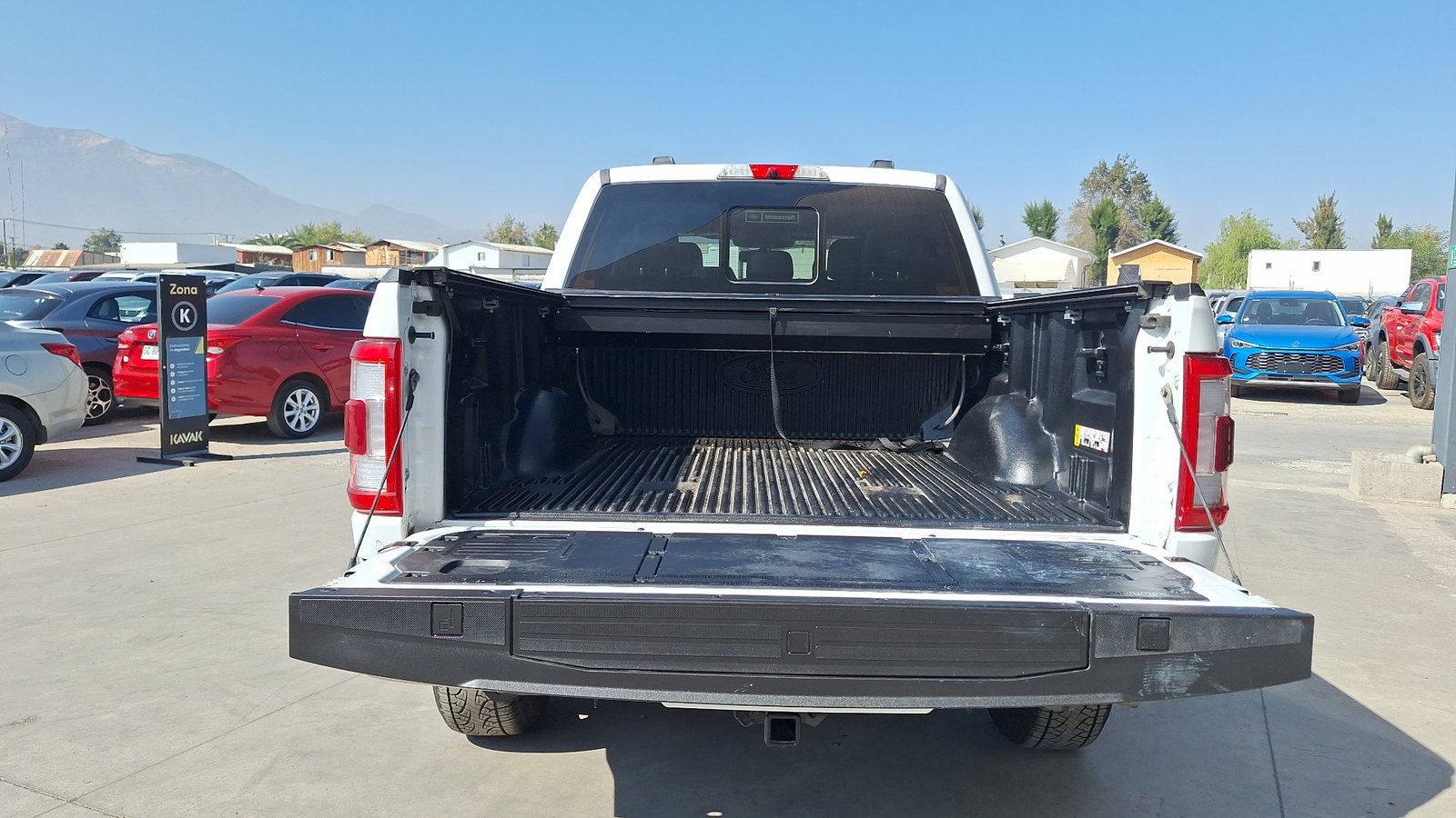 Ford F-150 2023 - Imagen 4 de 16
