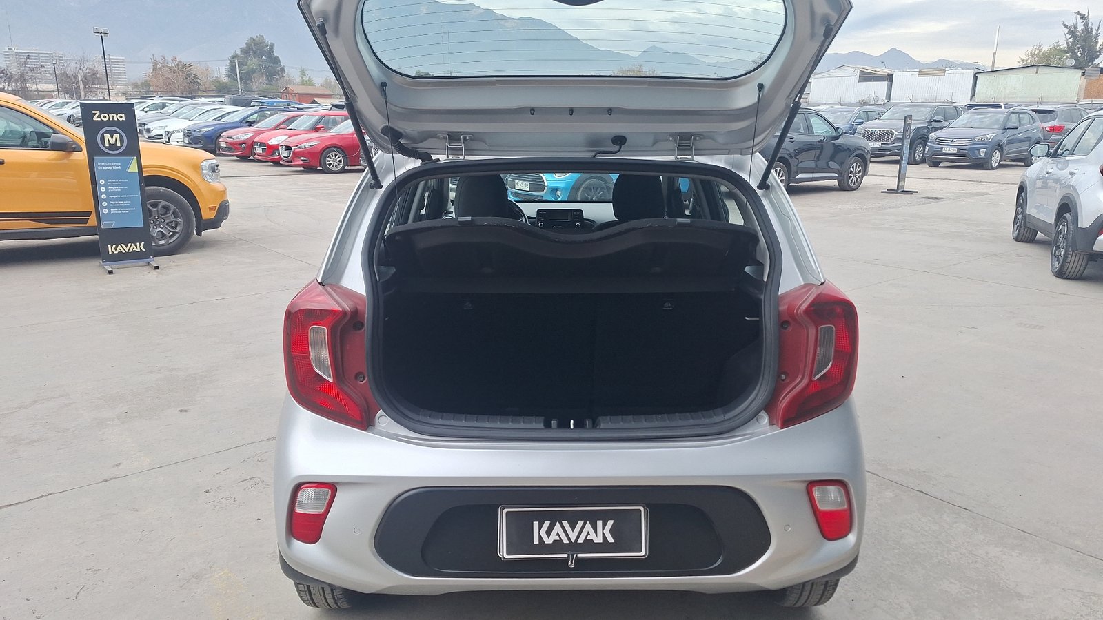 Kia MORNING 2018 - Foto 4 de 13