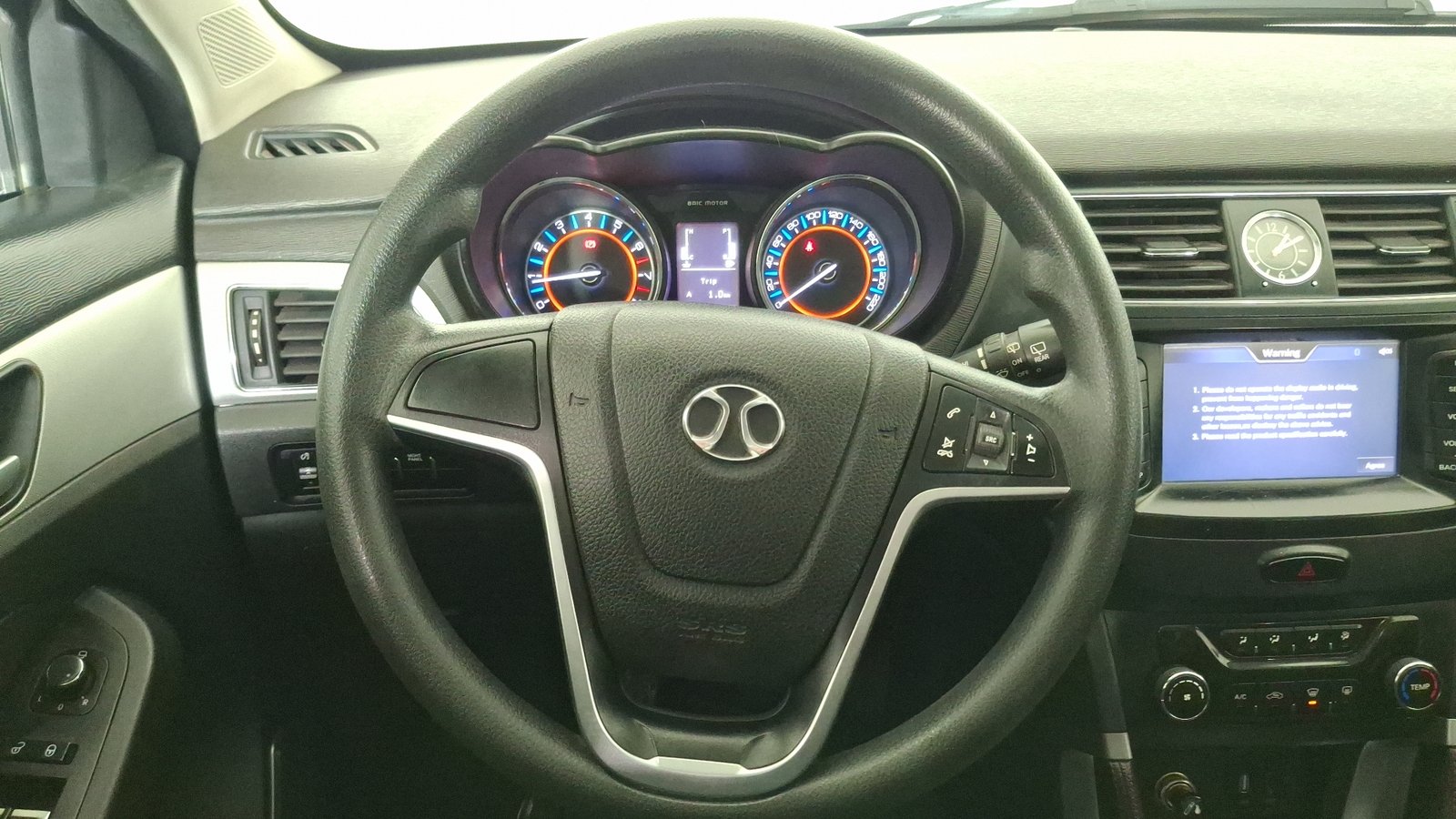 BAIC X55 2017 - Imagen 8 de 16