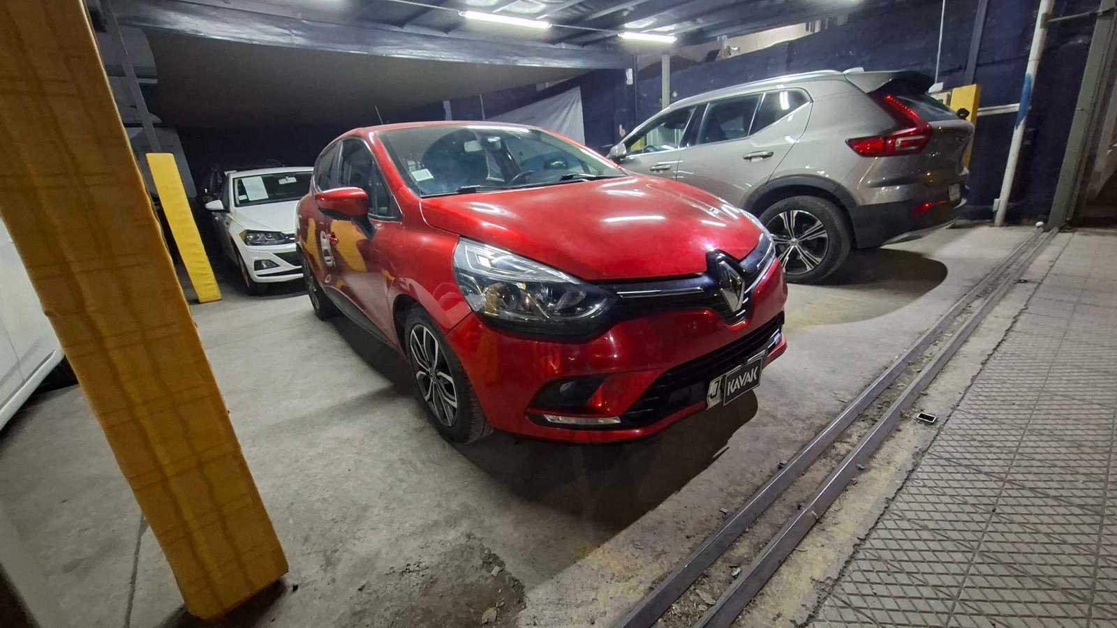 Renault Clio 2017 - Foto 3 de 4