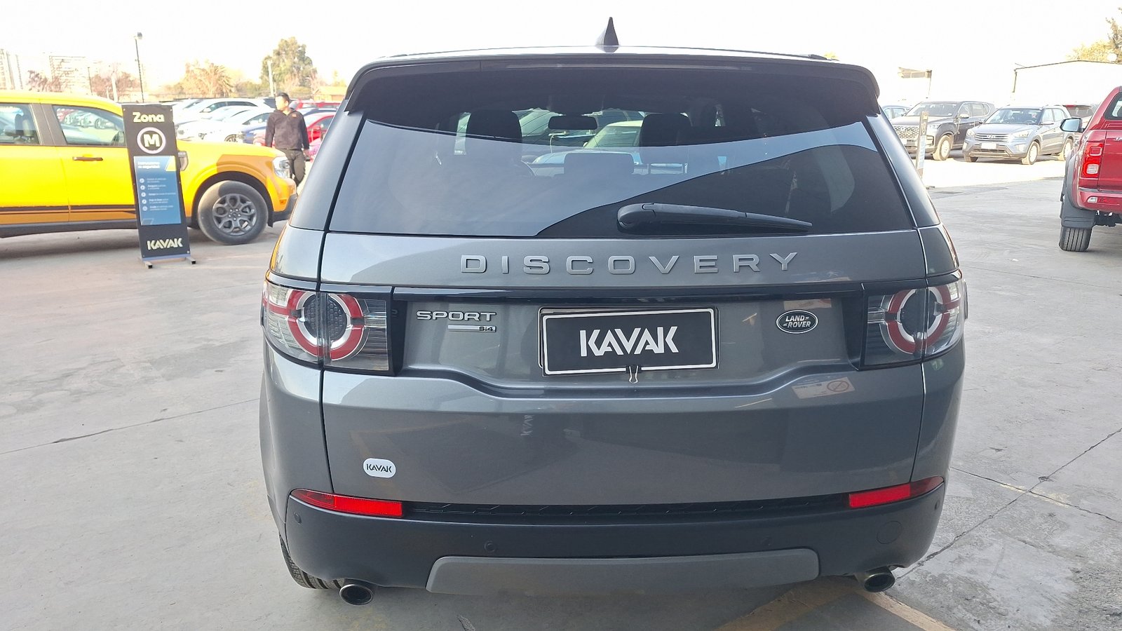 Land Rover Discovery Sport 2017 - Foto 3 de 15