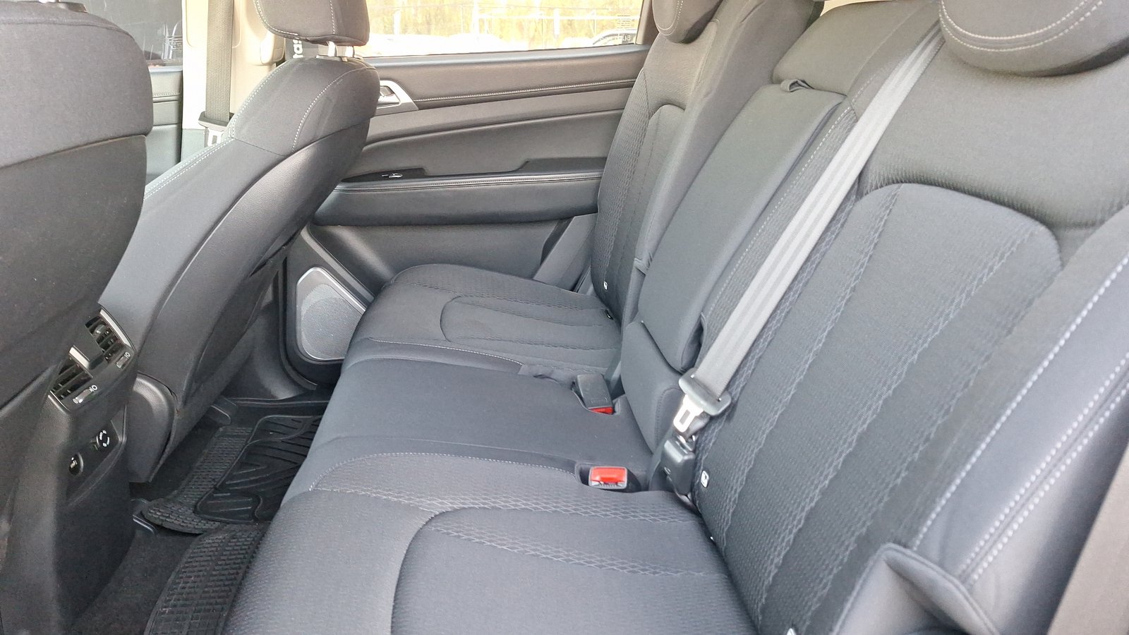 Ssangyong Rexton 2023 - Imagen 14 de 16
