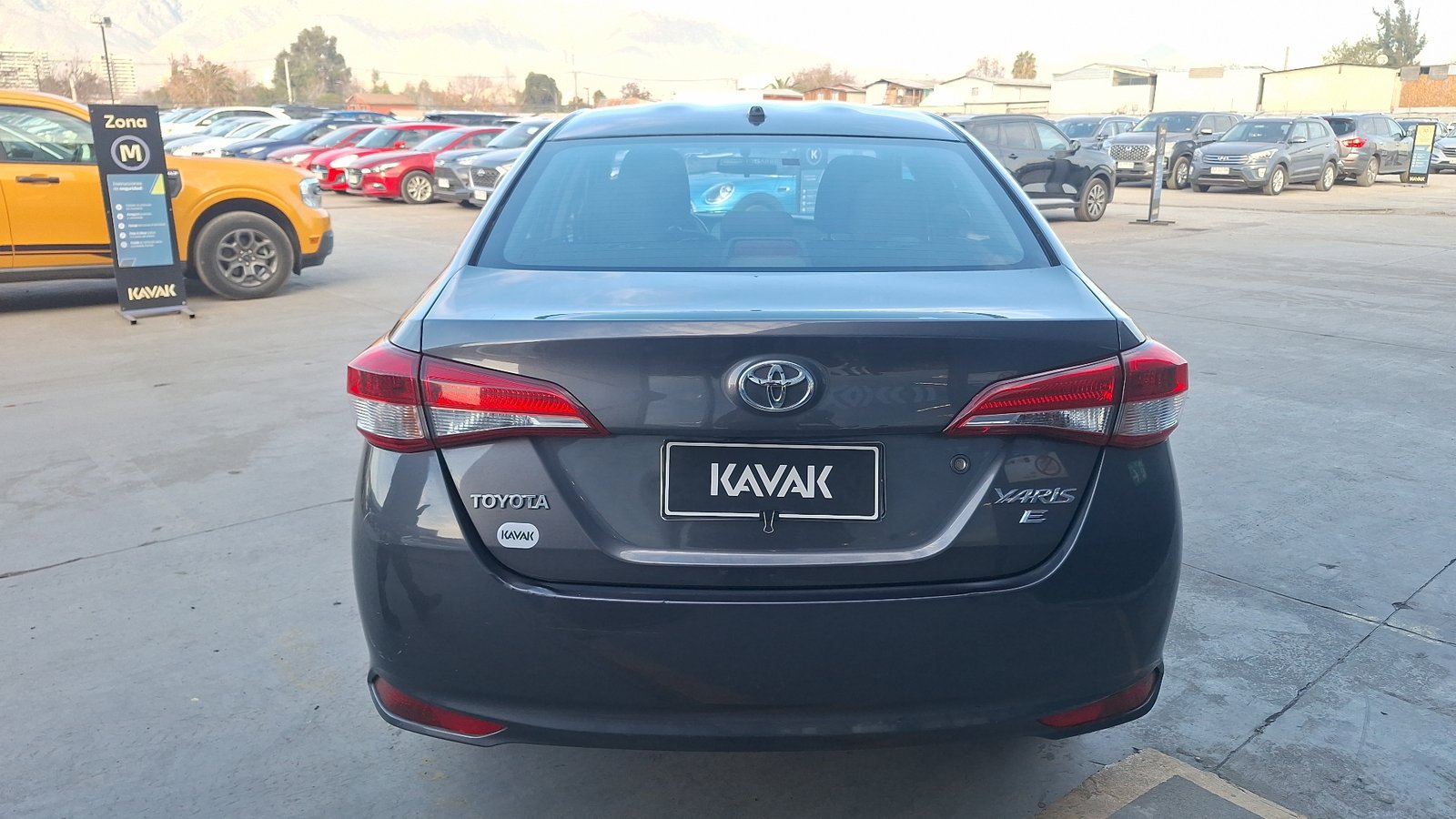 Toyota Yaris 2022 - Foto 3 de 14