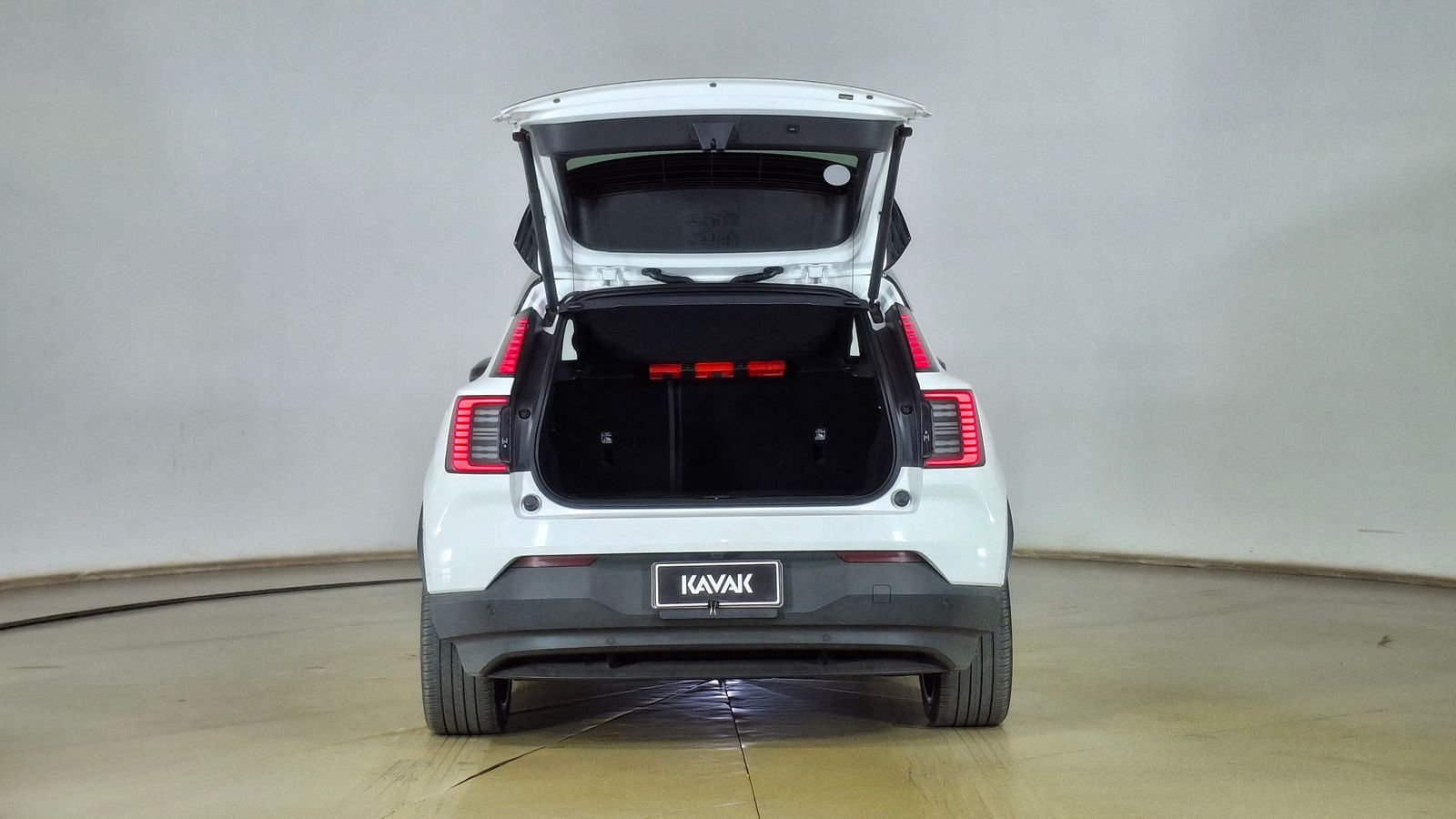 Volvo EX30 2024 - Imagen 6 de 17