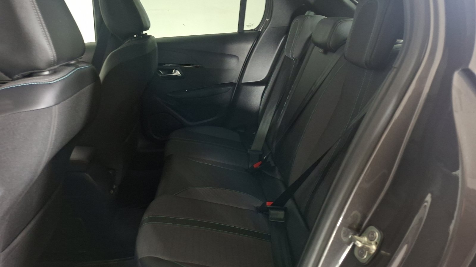 Peugeot 208 2023 - Imagen 15 de 17