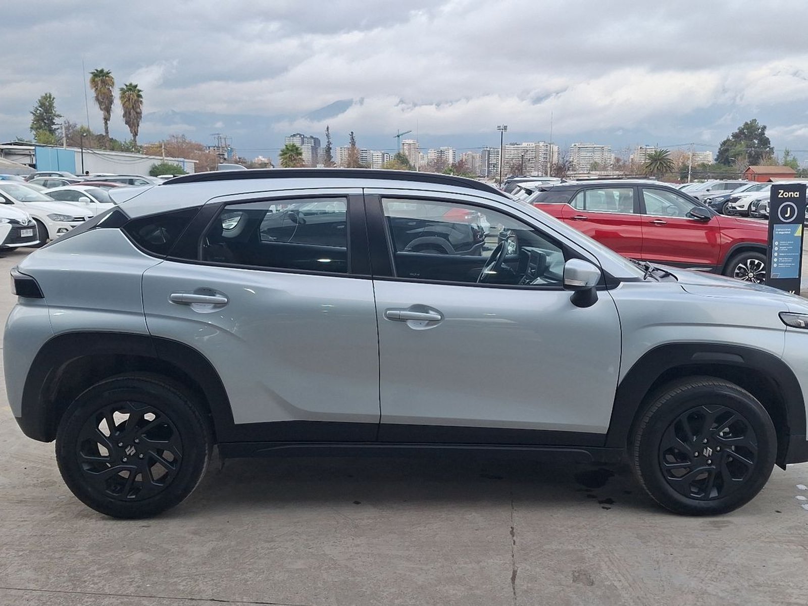 Suzuki Fronx 2025 - Foto 5 de 15