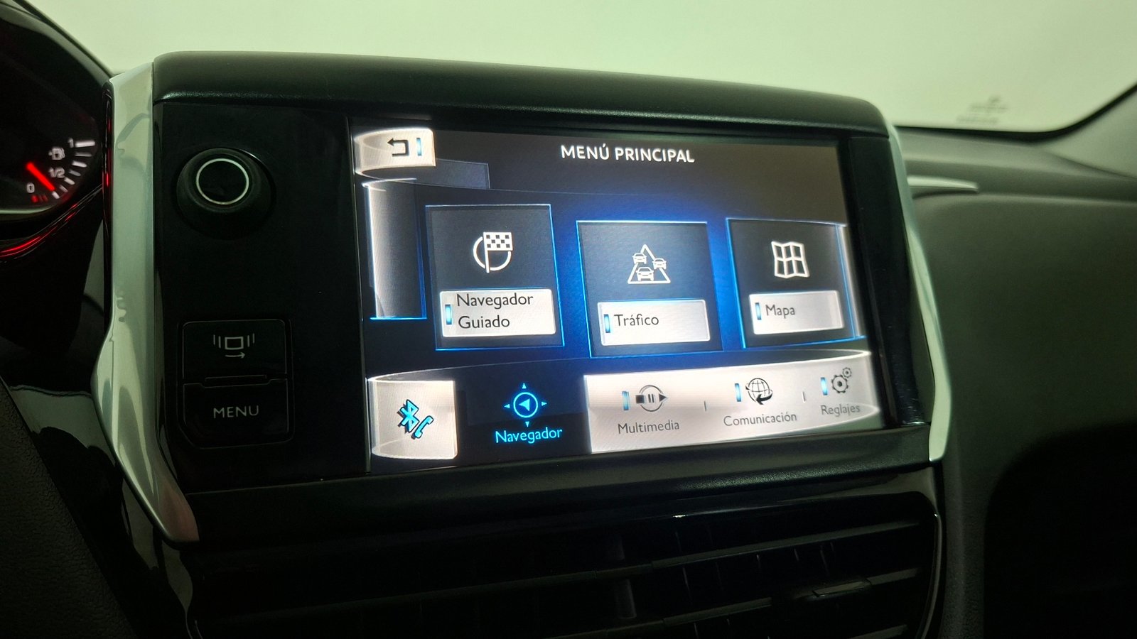 Peugeot 208 2014 - Imagen 11 de 17