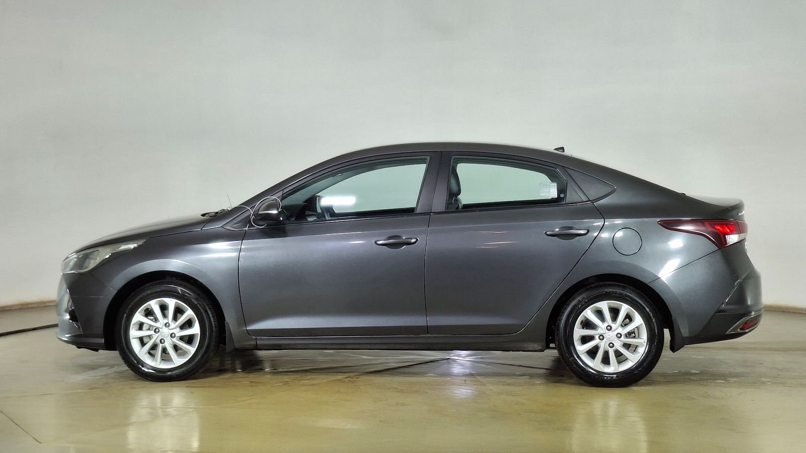 Hyundai Accent 2023 - Imagen 7 de 16