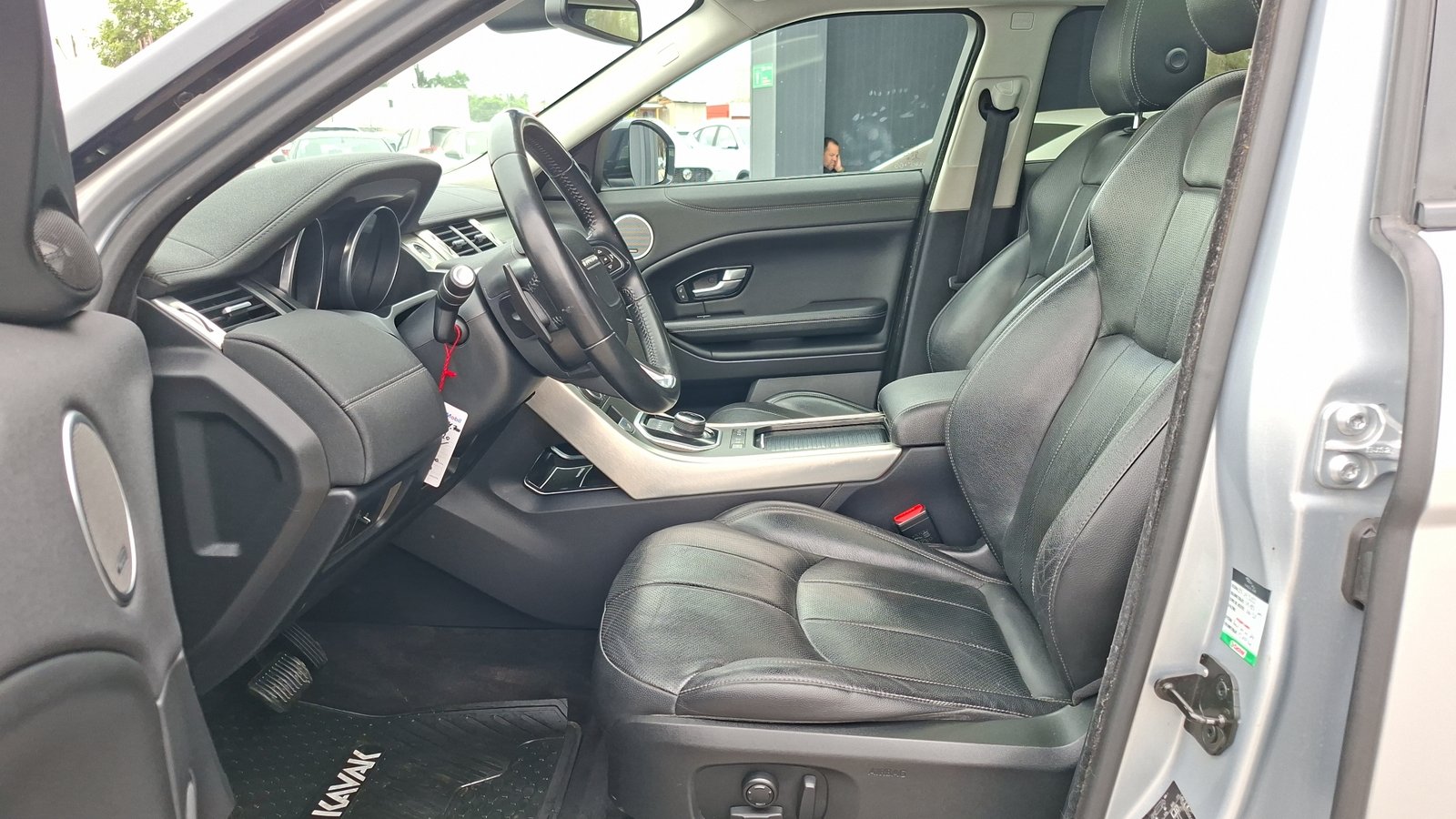 Land Rover Evoque 2019 - Imagen 15 de 16