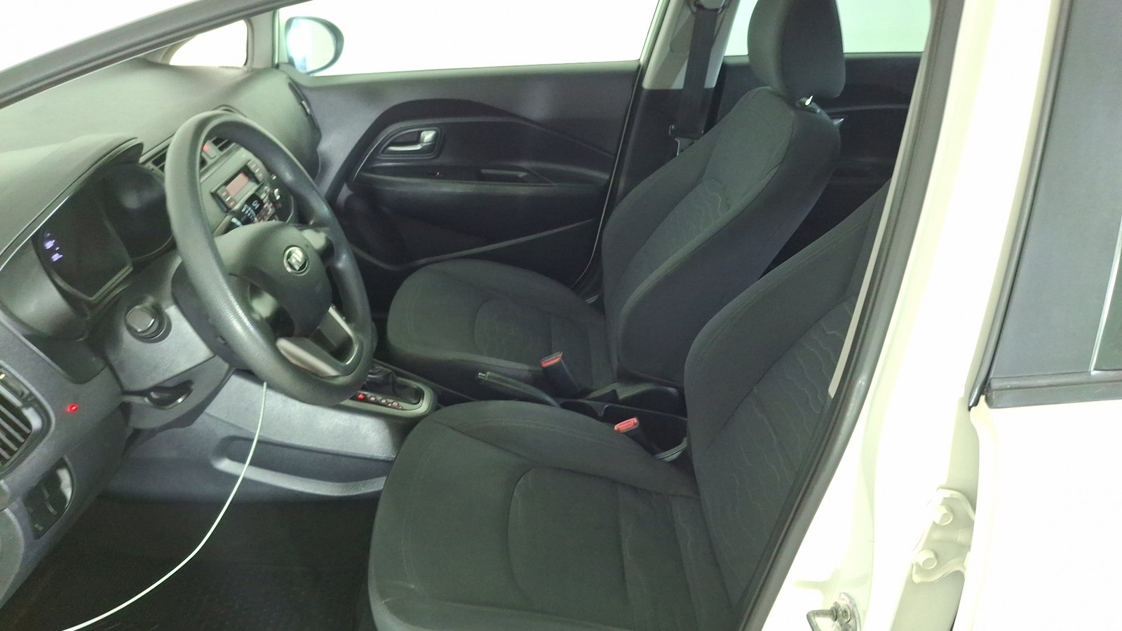 Kia RIO 4 2013 - Imagen 12 de 15
