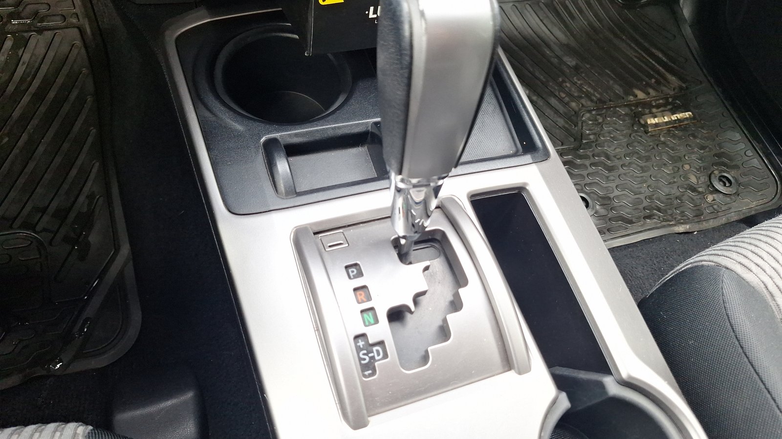 Toyota 4Runner 2015 - Imagen 11 de 15