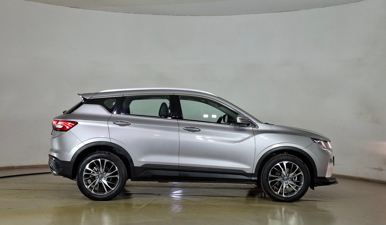 Geely Coolray 2022 - Imagen 4 de 18