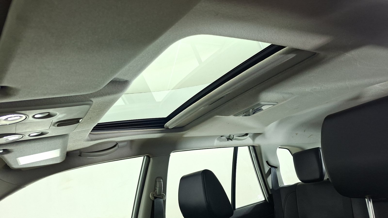 Suzuki GrandNomade 2014 - Imagen 13 de 17