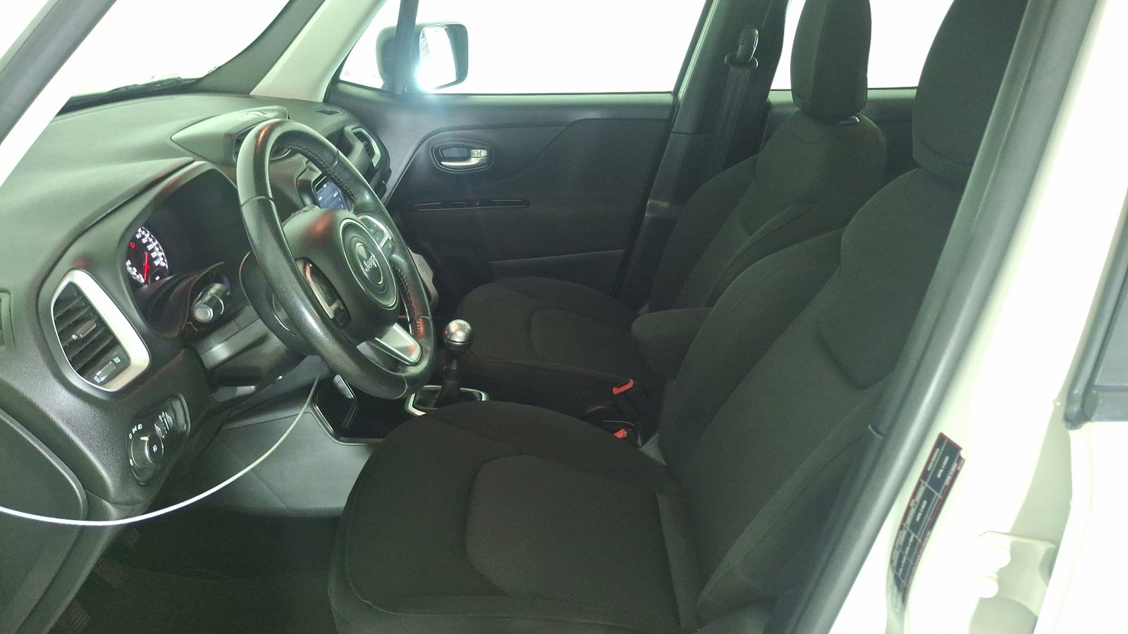 Jeep Renegade 2022 - Imagen 13 de 16