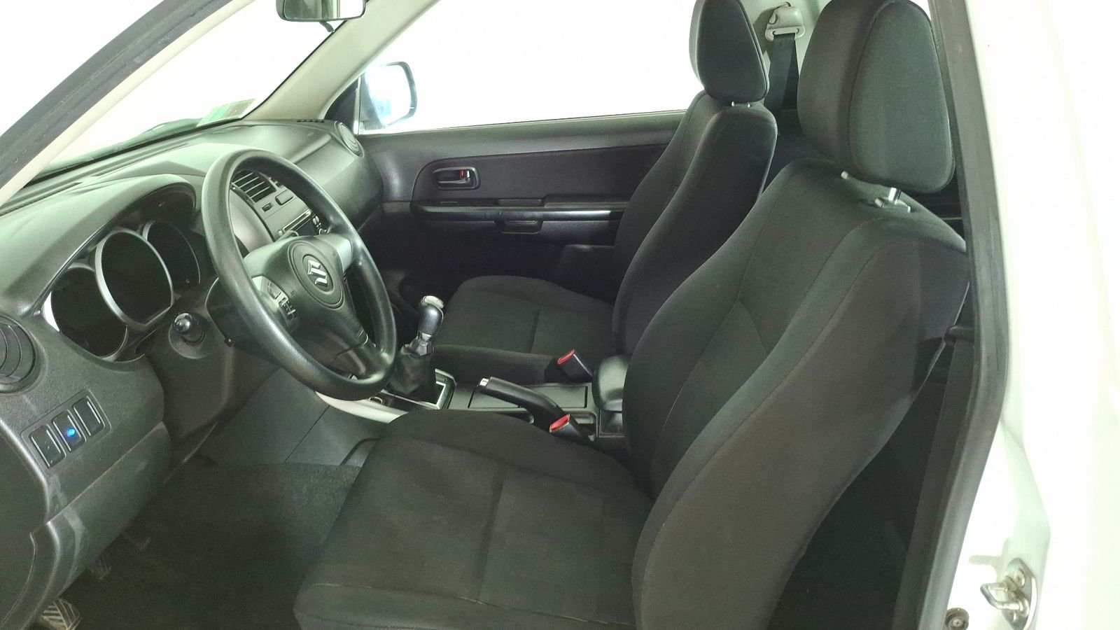Suzuki Grand Vitara 2011 - Imagen 12 de 15