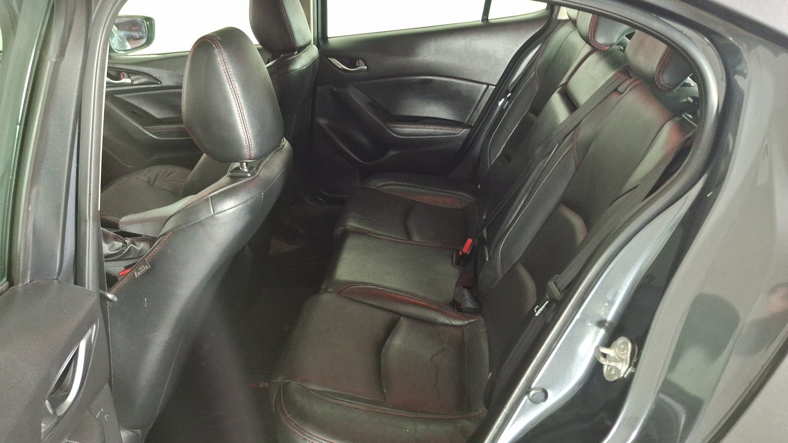 Mazda Mazda 3 2015 - Imagen 15 de 17