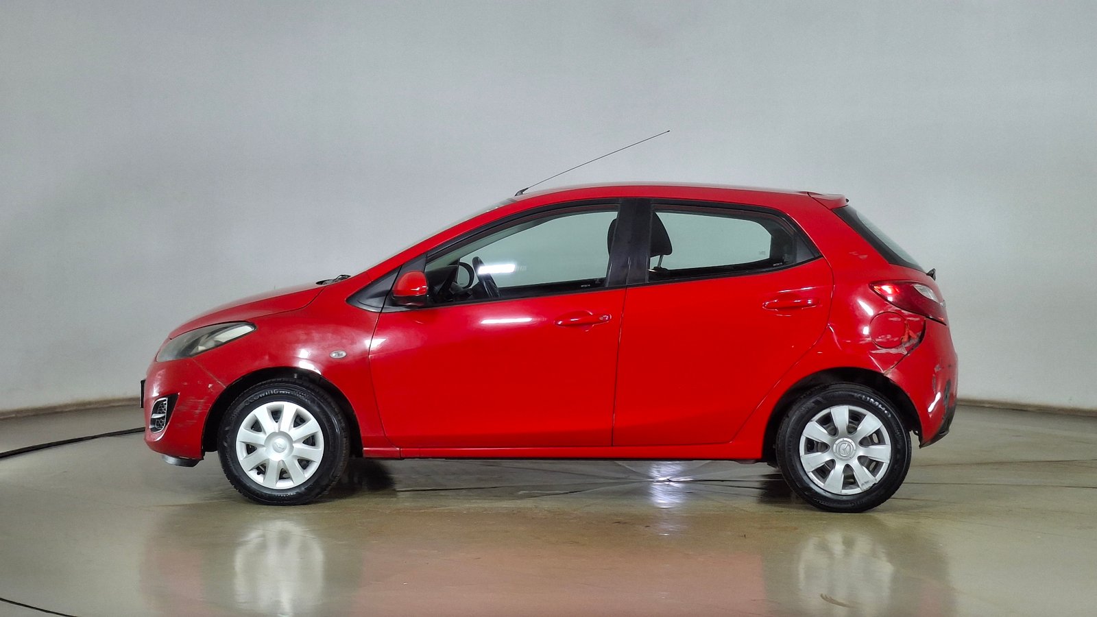 Mazda Mazda 2 2015 - Imagen 7 de 15