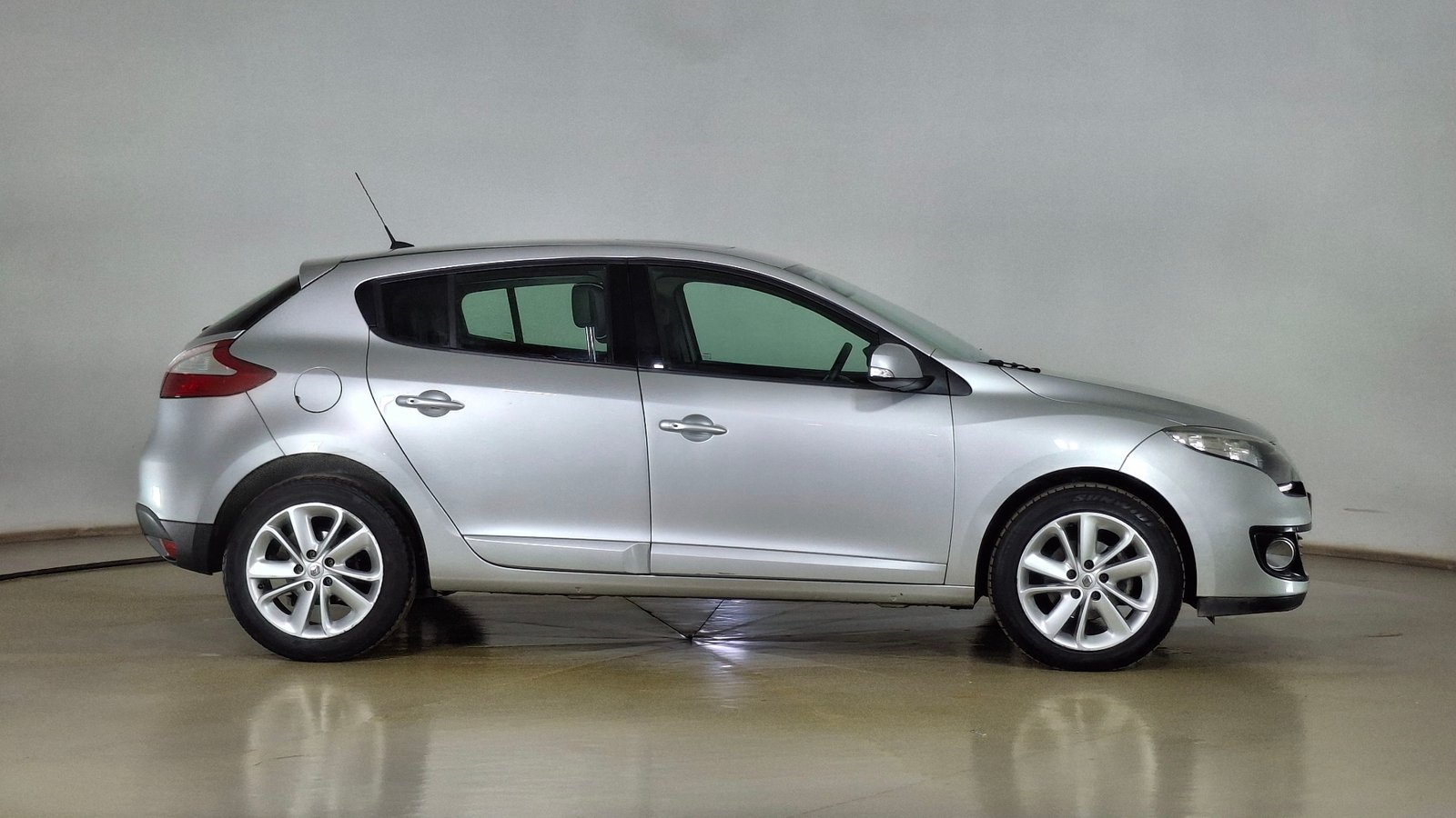 Renault Megane 2015 - Foto 4 de 16
