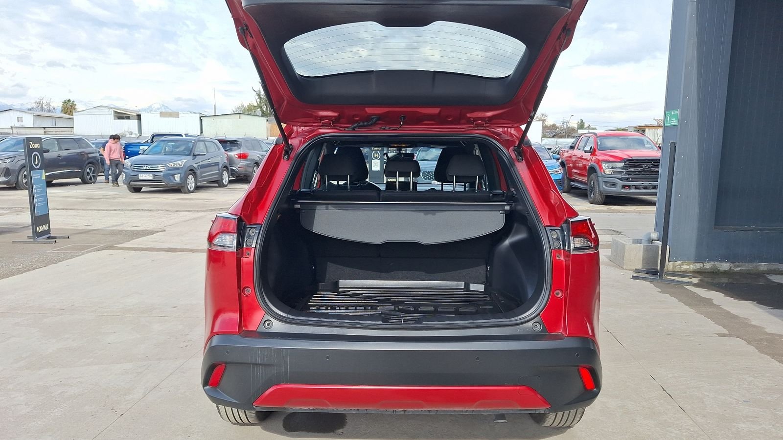 Toyota Corolla Cross 2023 - Imagen 4 de 15