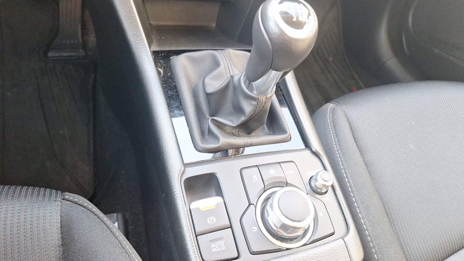 Mazda CX-3 2023 - Imagen 11 de 15