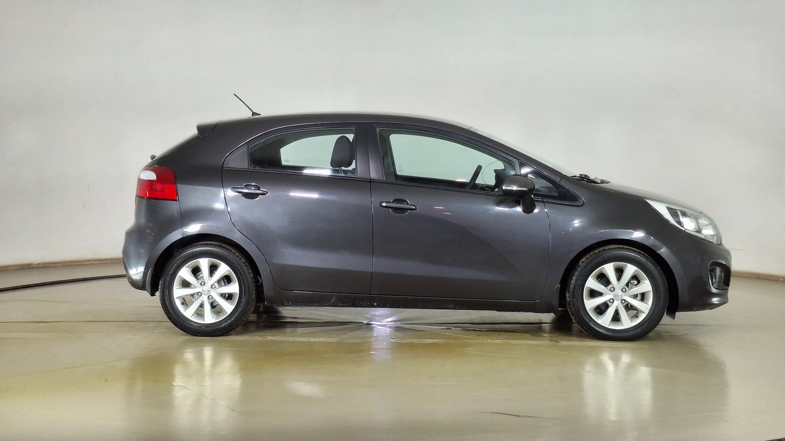Kia RIO 5 2014 - Foto 4 de 15