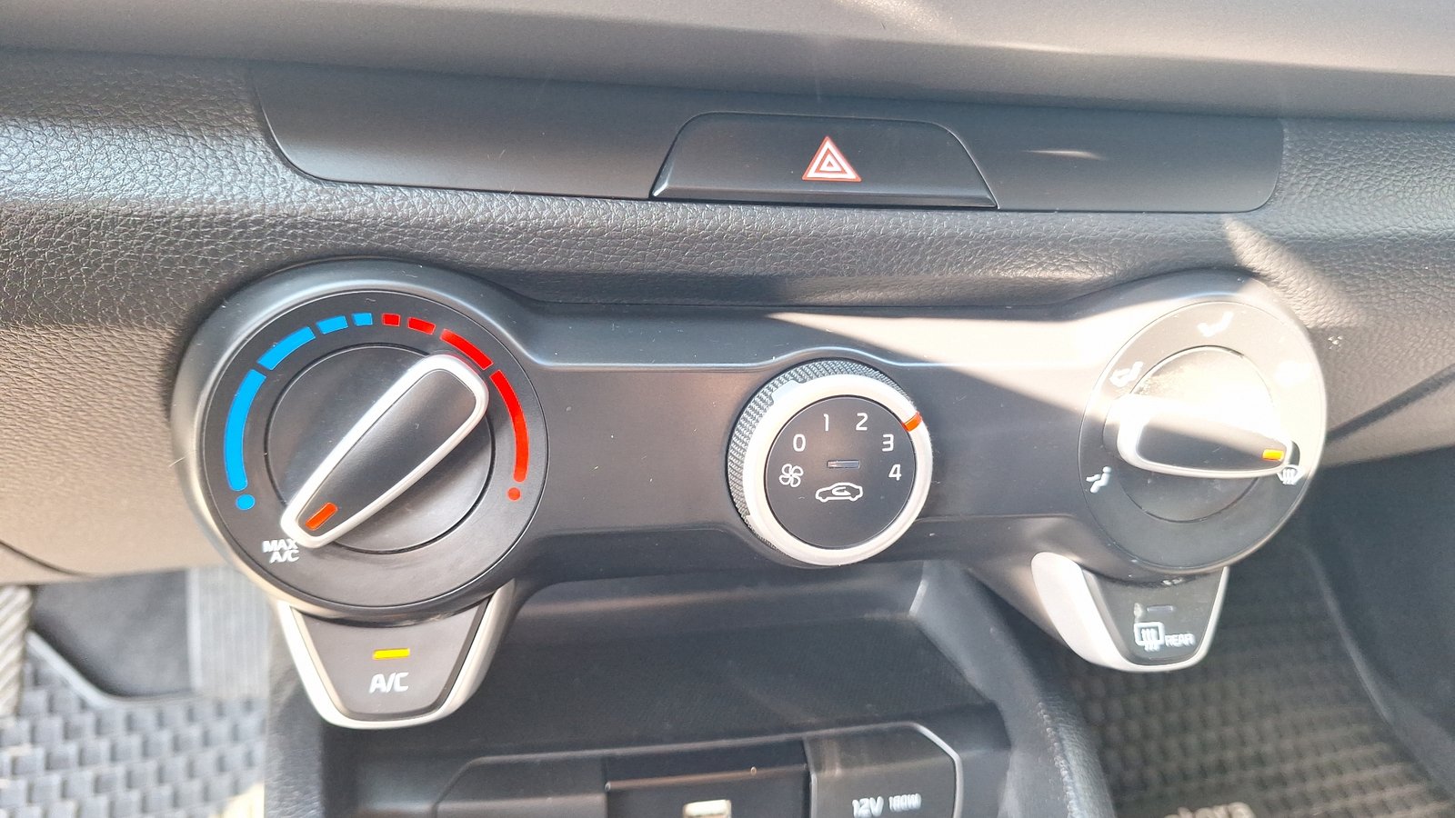 Kia RIO 4 2022 - Imagen 15 de 15