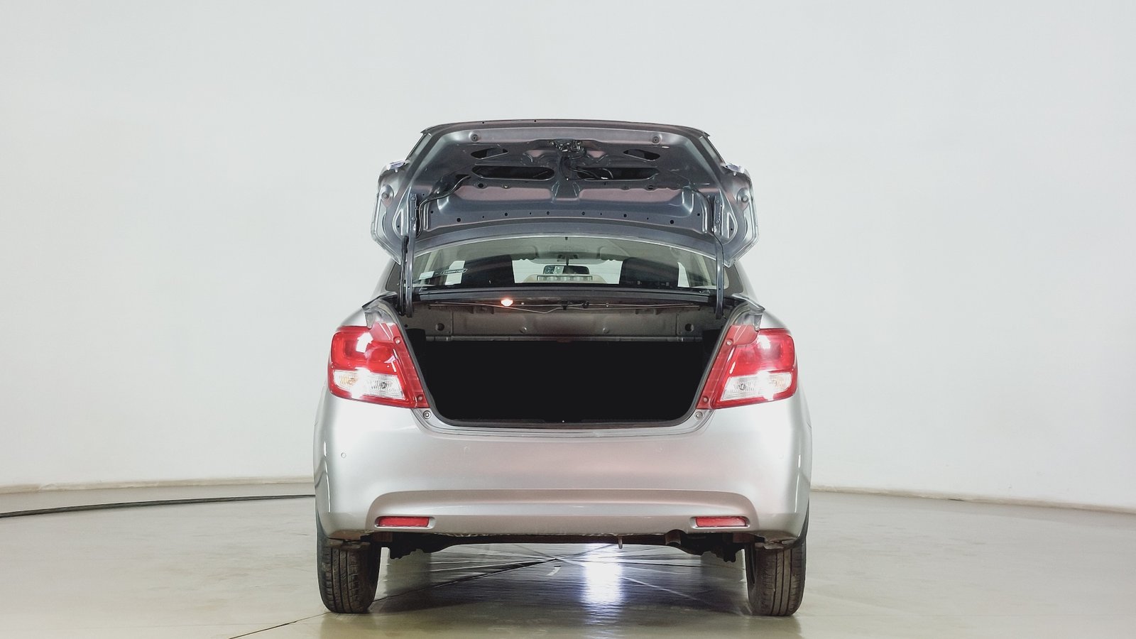 Suzuki Dzire 2022 - Imagen 6 de 16