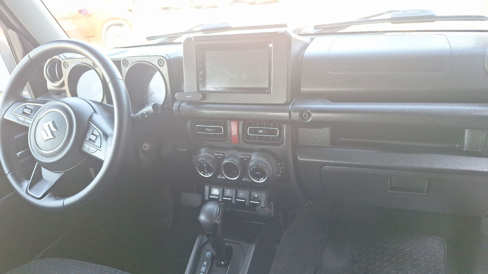 Suzuki Jimny 2020 - Imagen 6 de 15