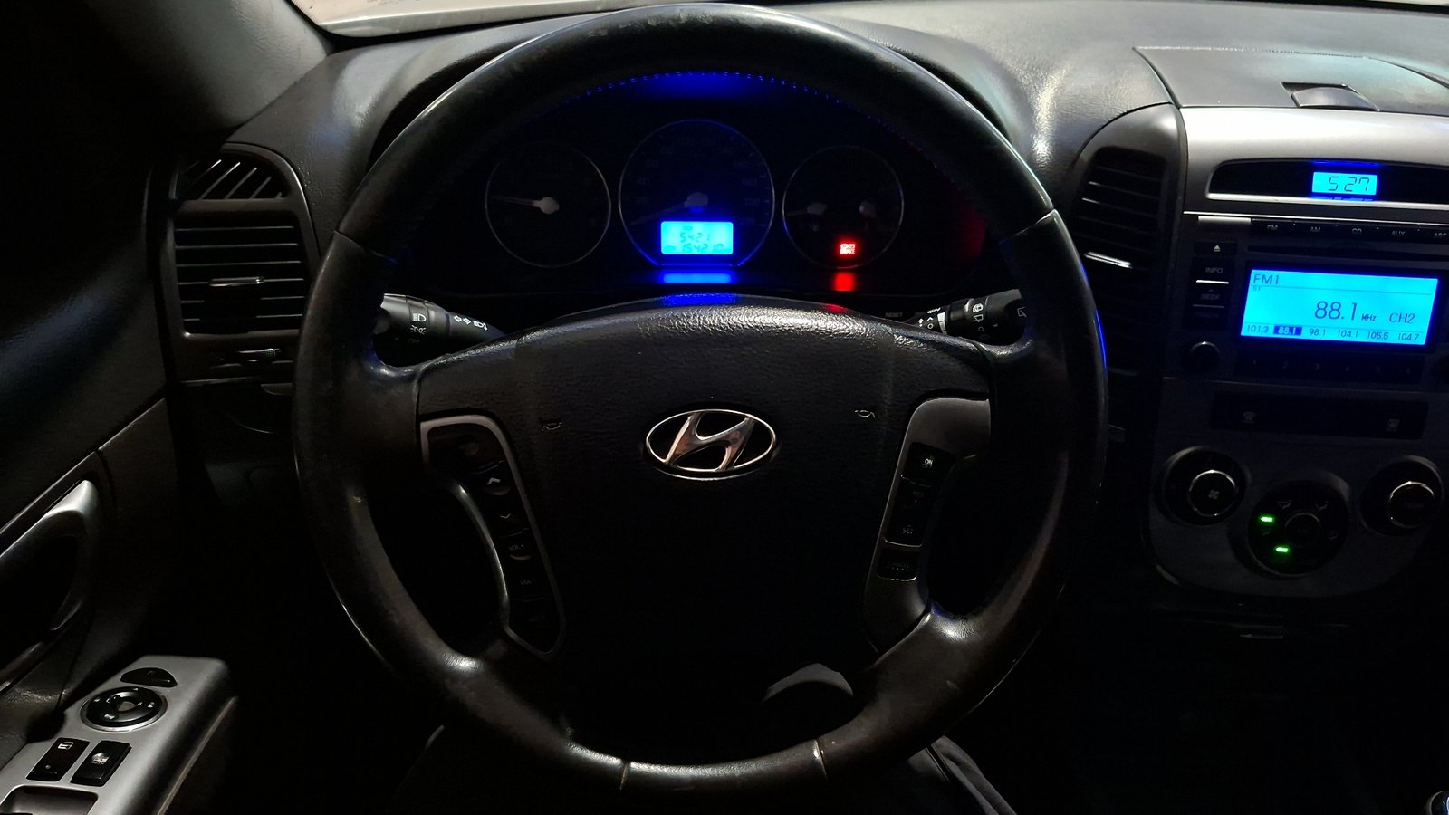 Hyundai Santa Fe 2011 - Imagen 8 de 15