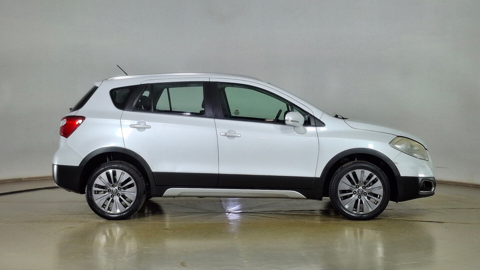 Suzuki S-Cross 2016 - Foto 4 de 15