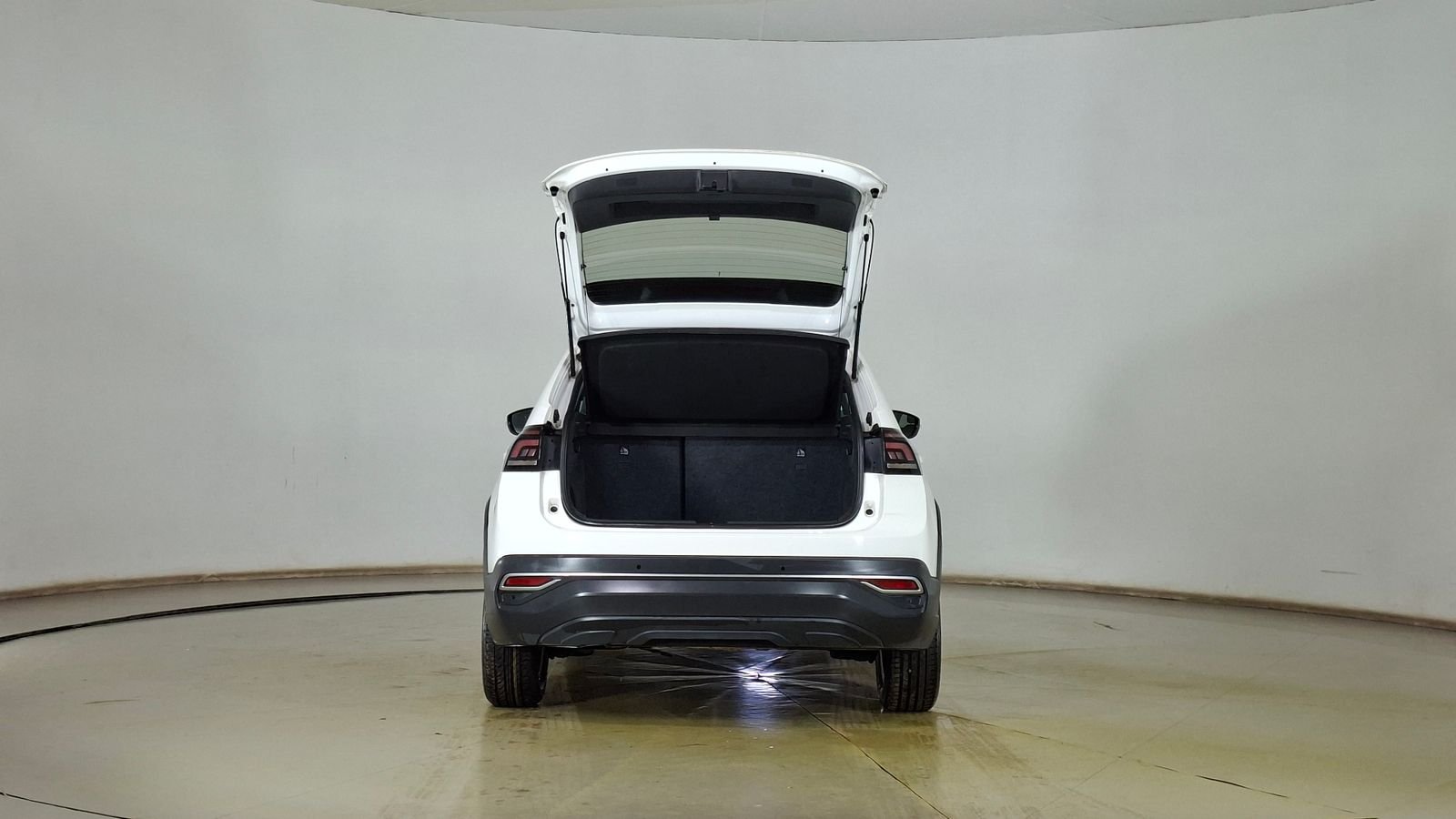 Volkswagen Nivus 2024 - Imagen 6 de 16