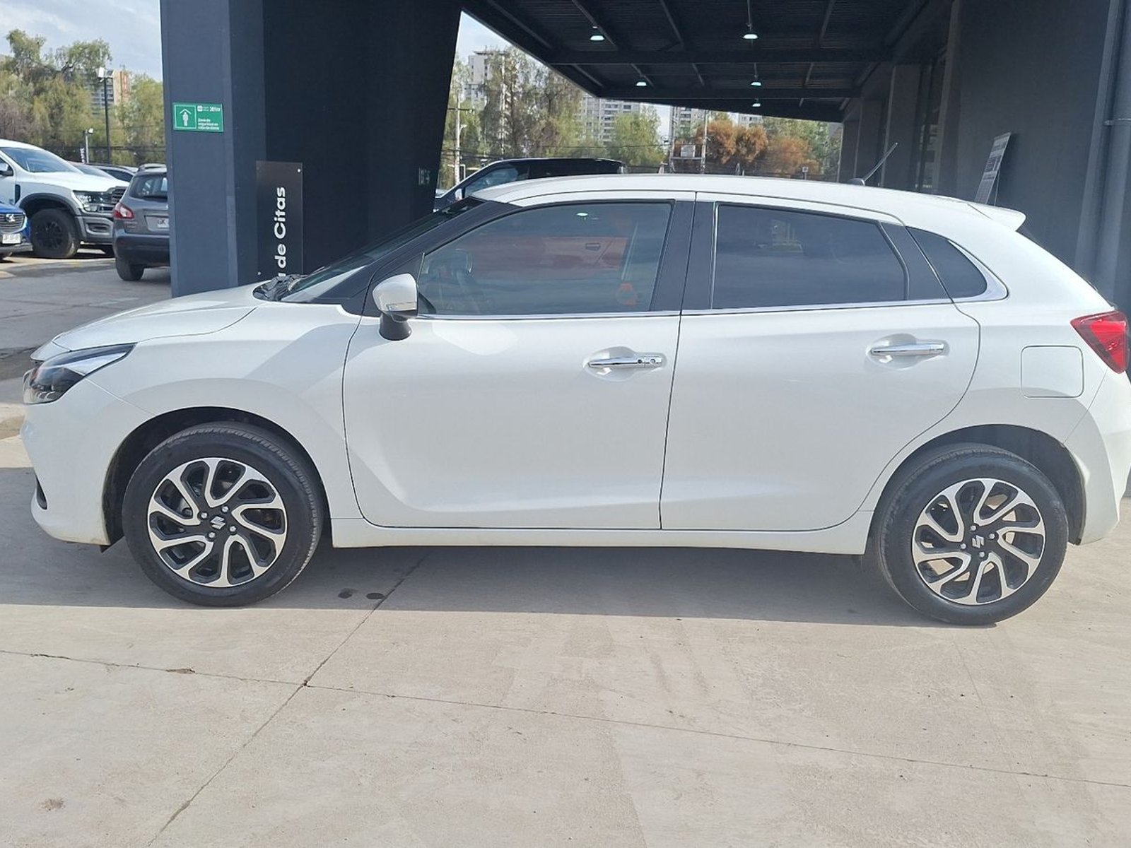 Suzuki Baleno 2023 - Foto 2 de 15