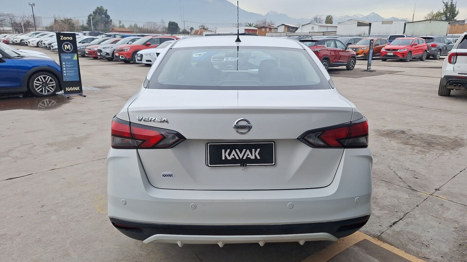 Nissan Versa 2020 - Imagen 3 de 14