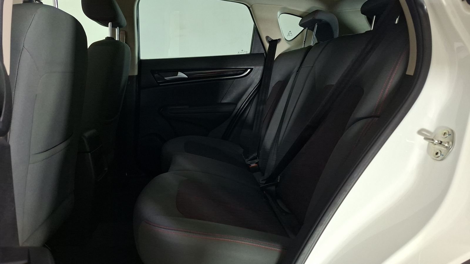 Dongfeng AX5 2019 - Imagen 14 de 16