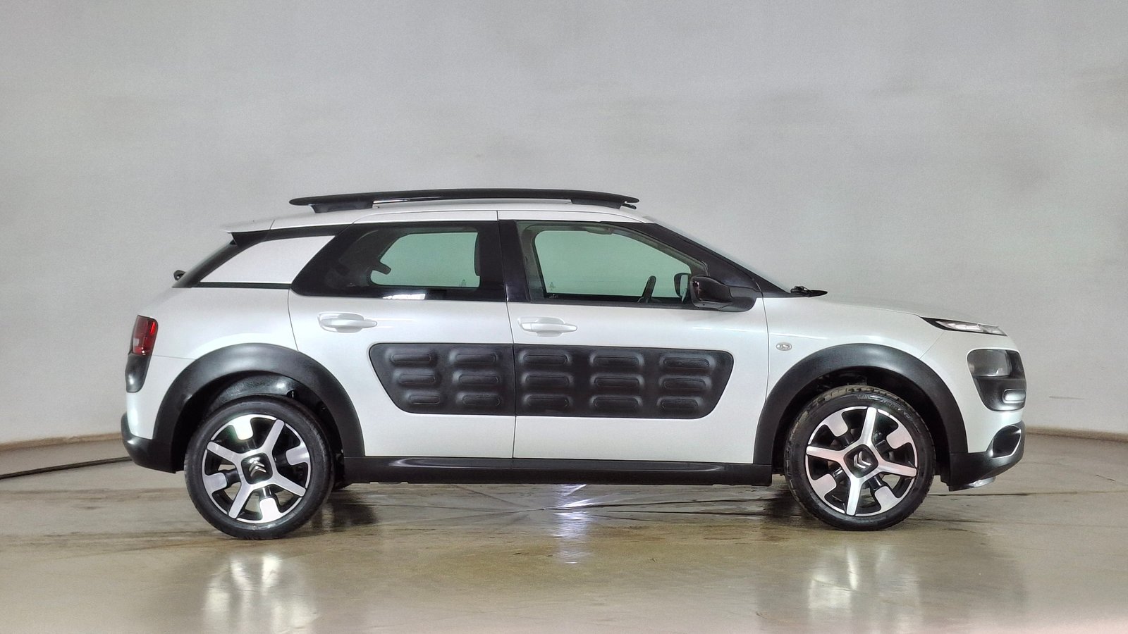 Citroën C4 Cactus 2019 - Foto 4 de 18