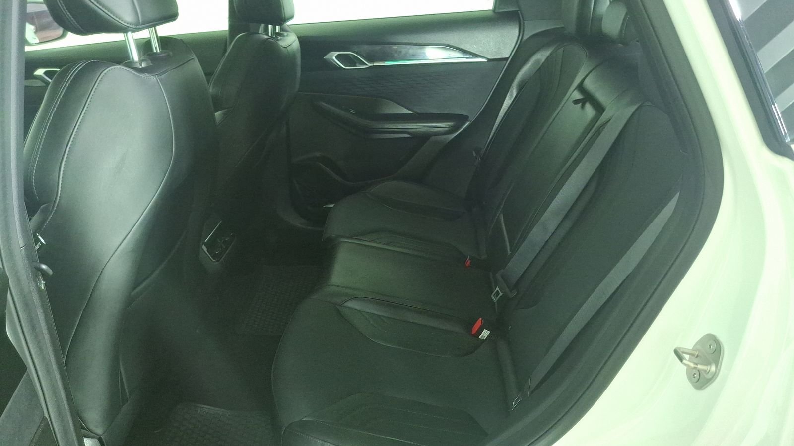 Geely Coolray 2025 - Imagen 15 de 17