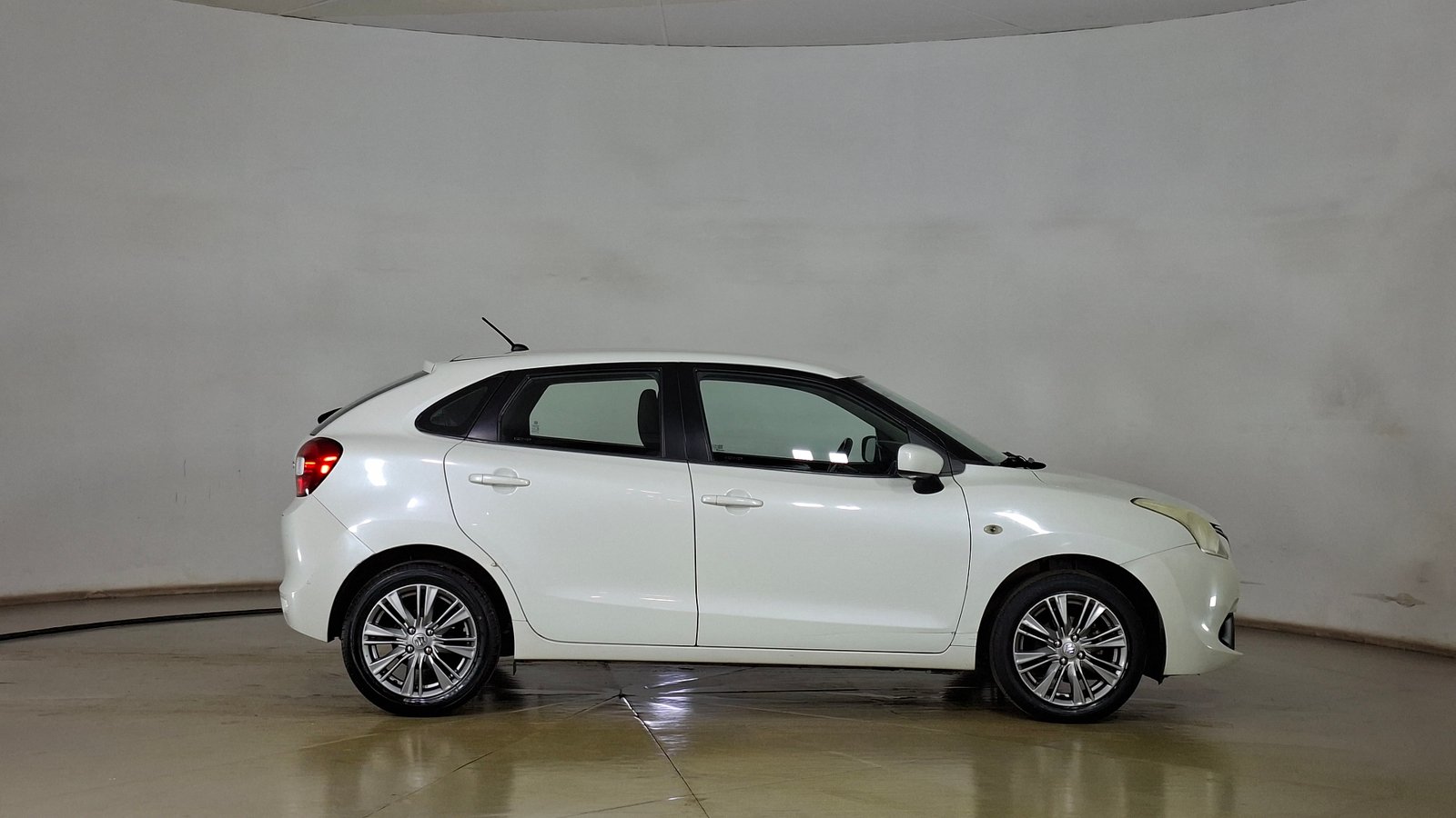 Suzuki Baleno 2018 - Imagen 4 de 16
