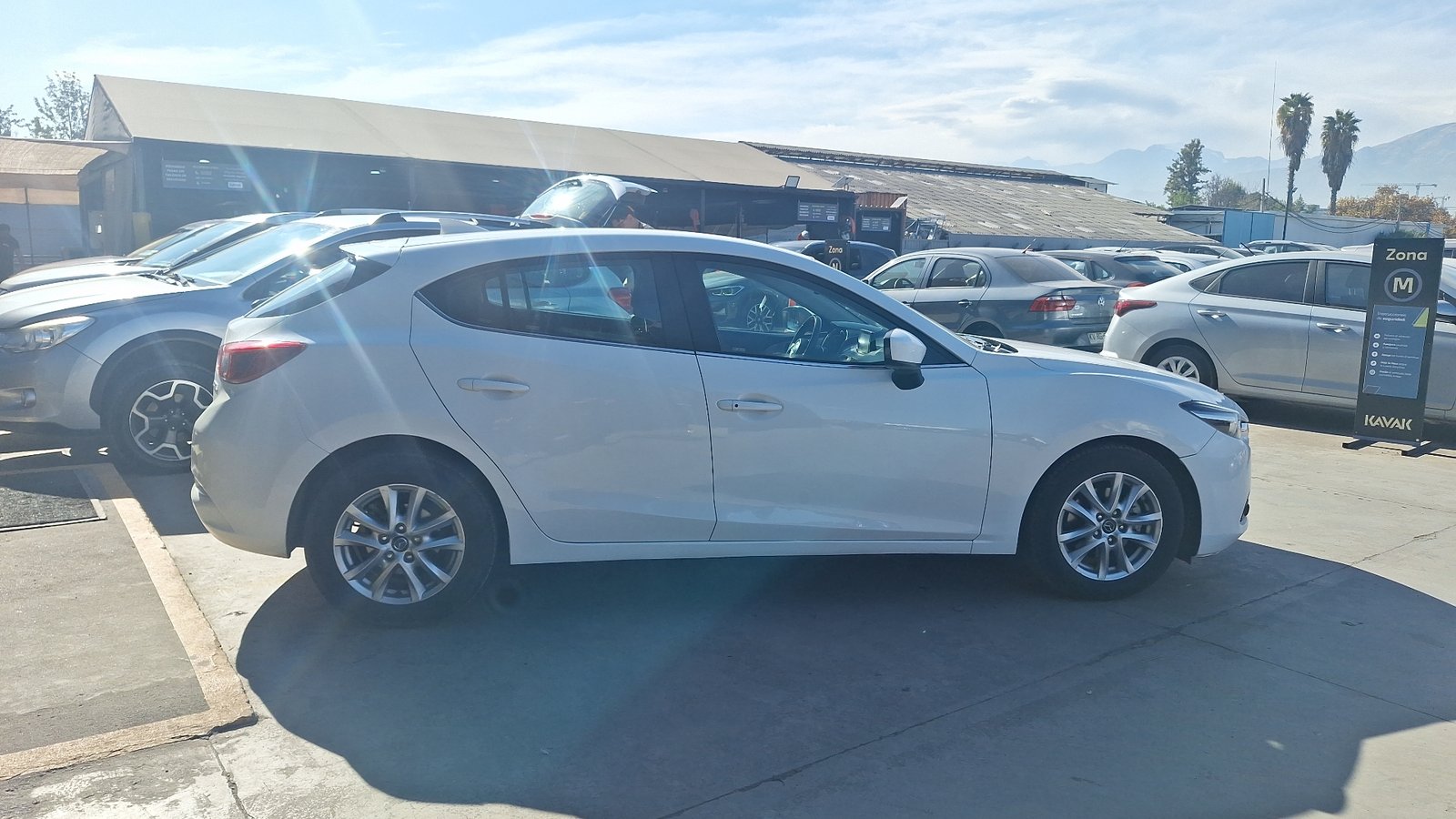 Mazda Mazda 3 2020 - Imagen 5 de 15