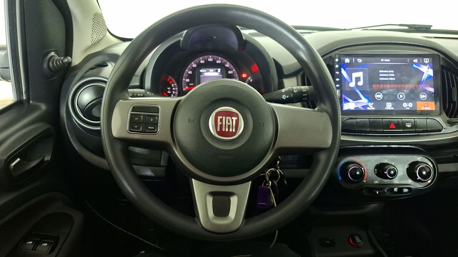 Fiat Uno 2017 - Imagen 9 de 16
