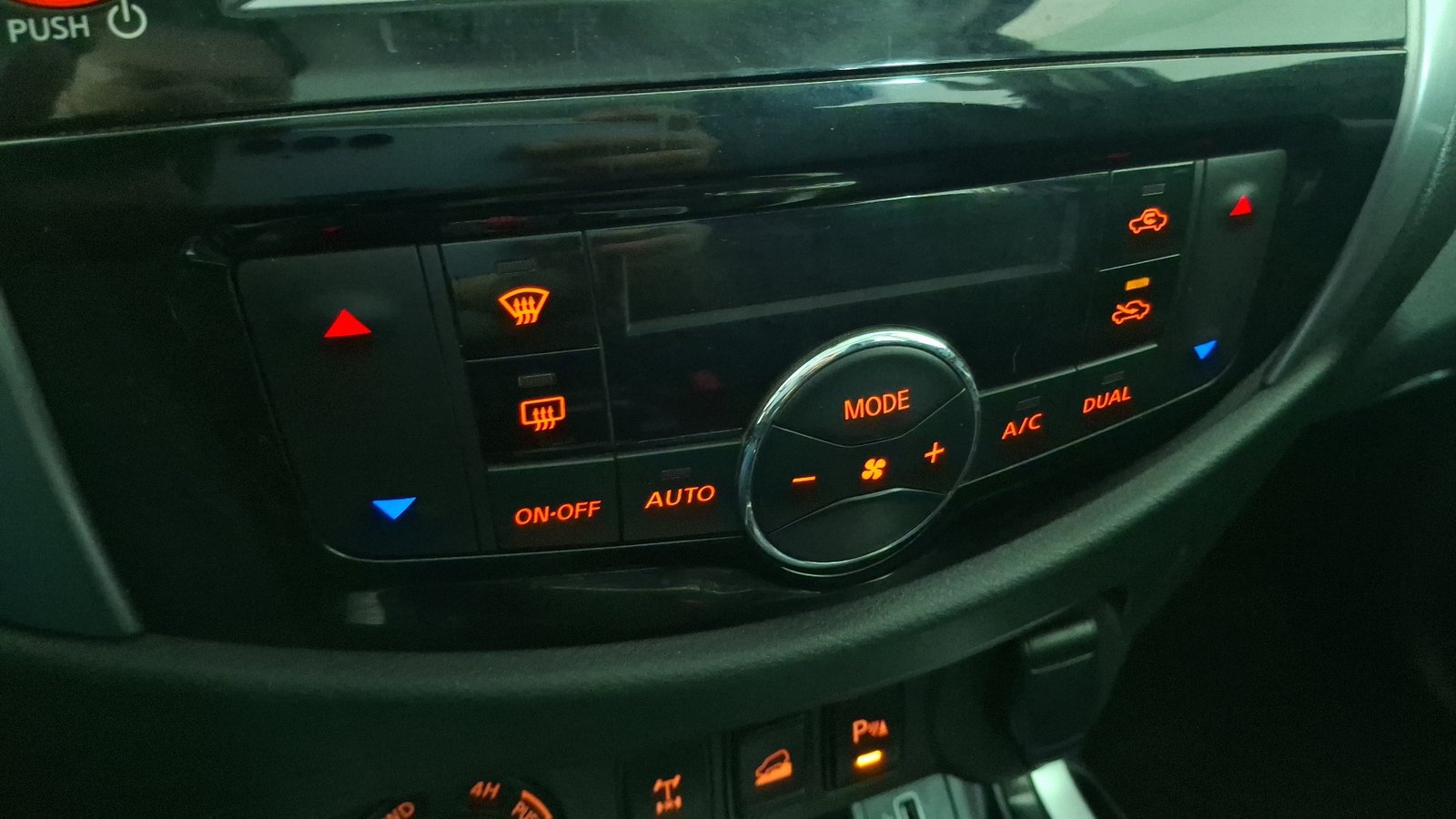 Nissan Navara 2024 - Imagen 15 de 16