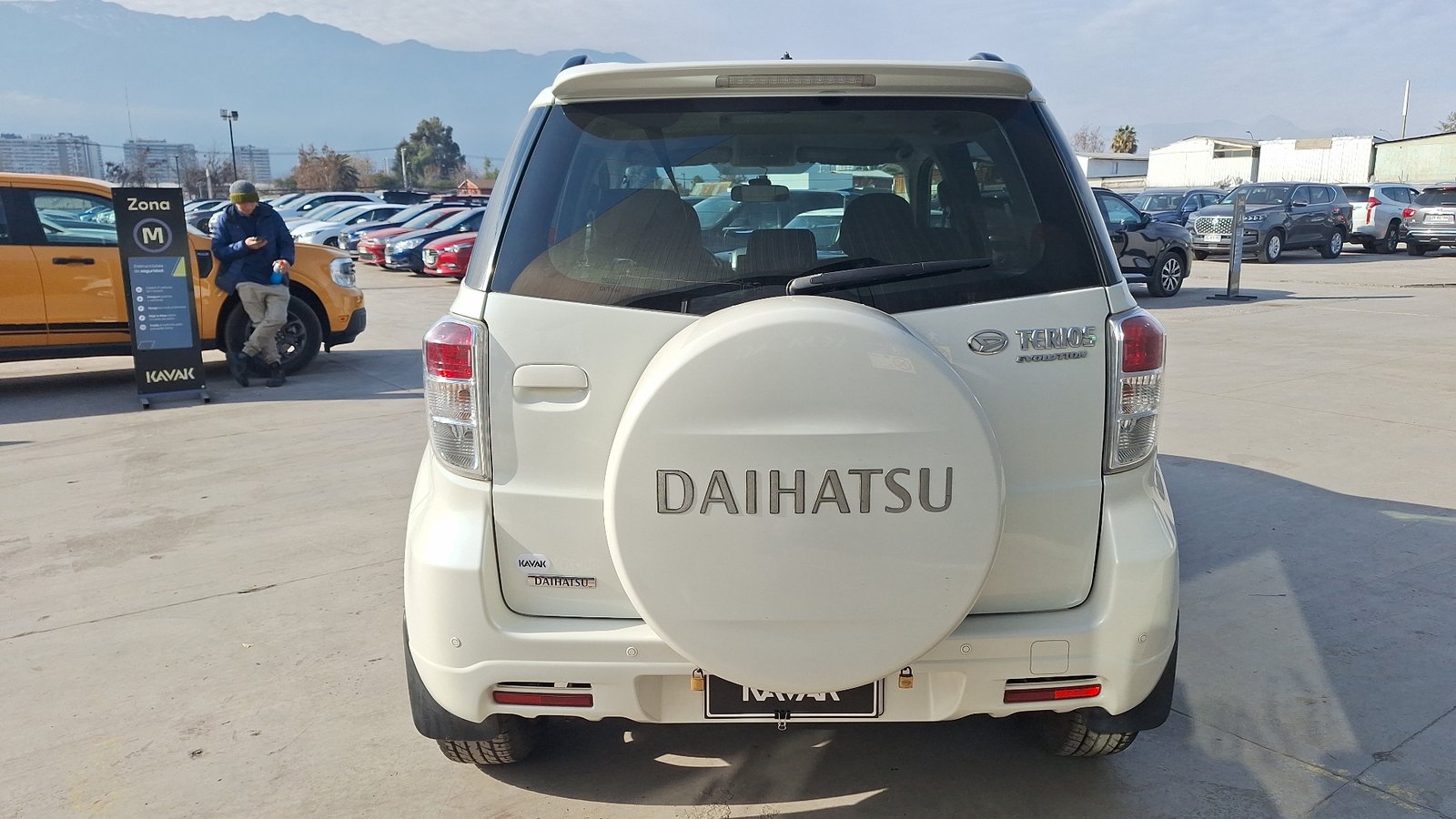 Daihatsu Terios 2015 - Foto 3 de 14