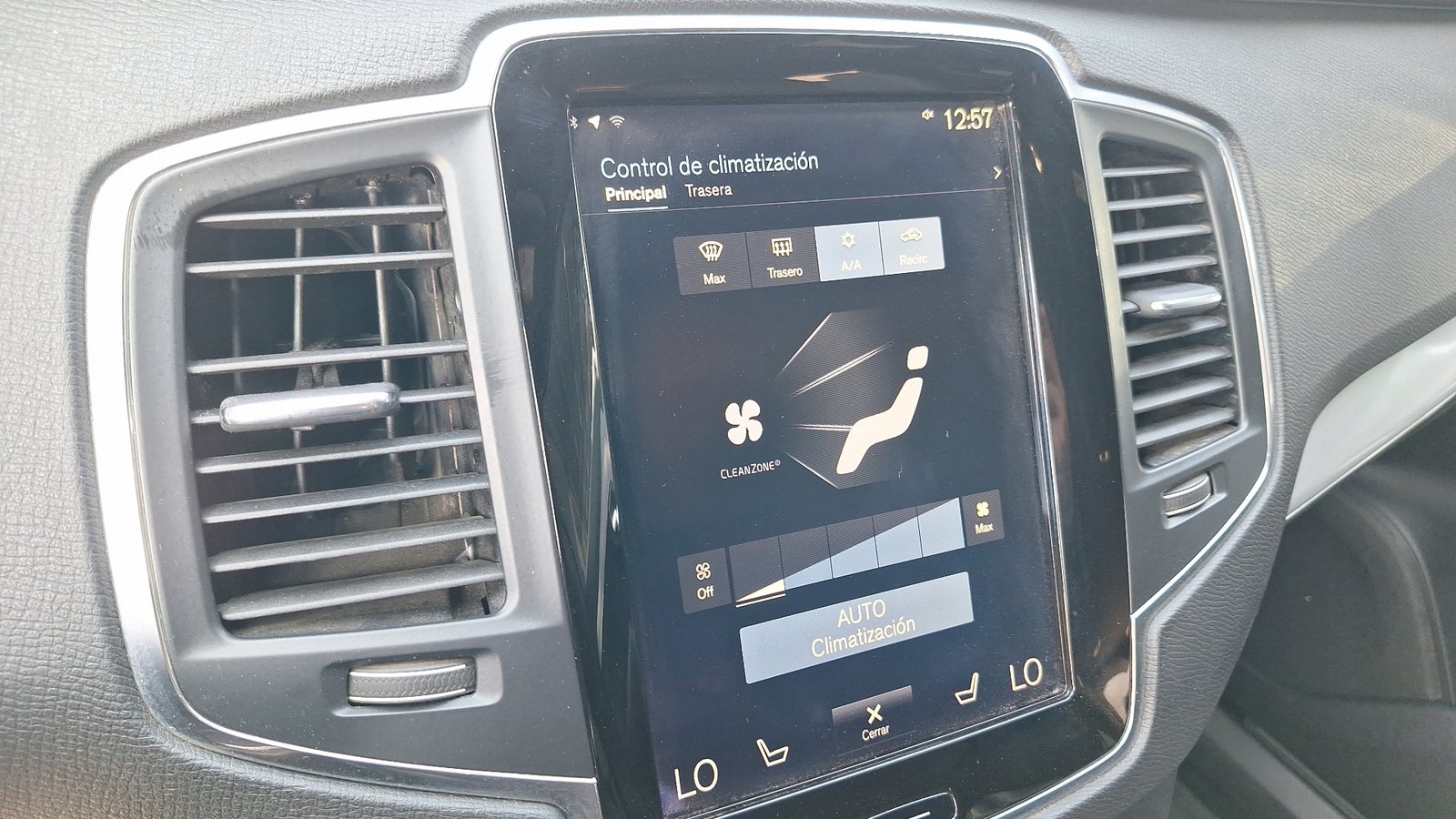 Volvo XC90 2017 - Imagen 16 de 16