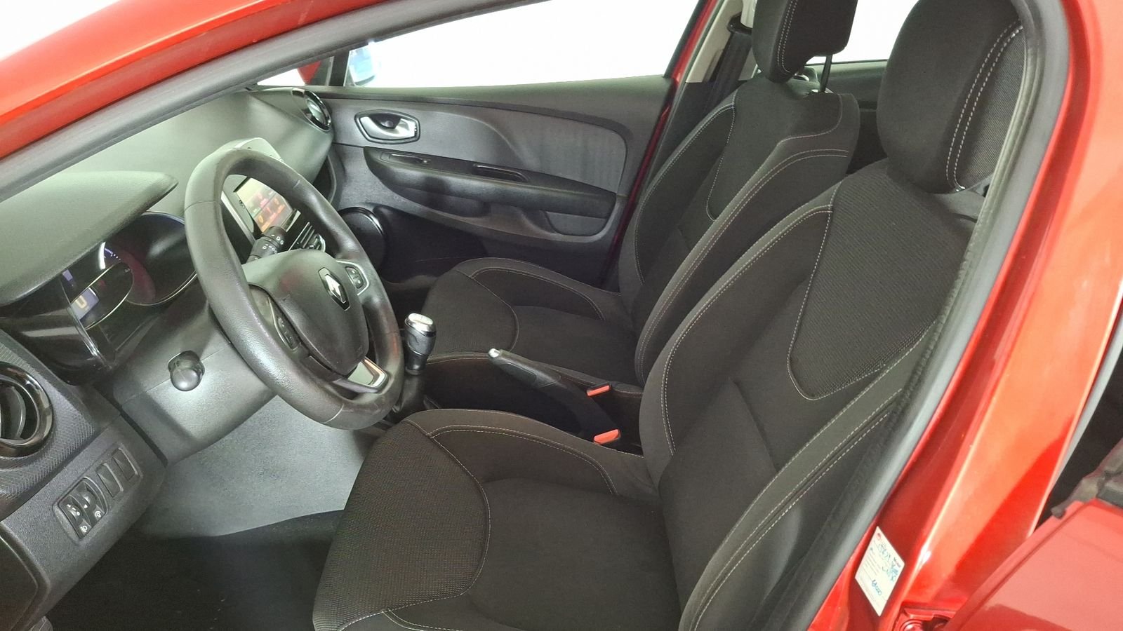 Renault Clio 2017 - Imagen 12 de 15