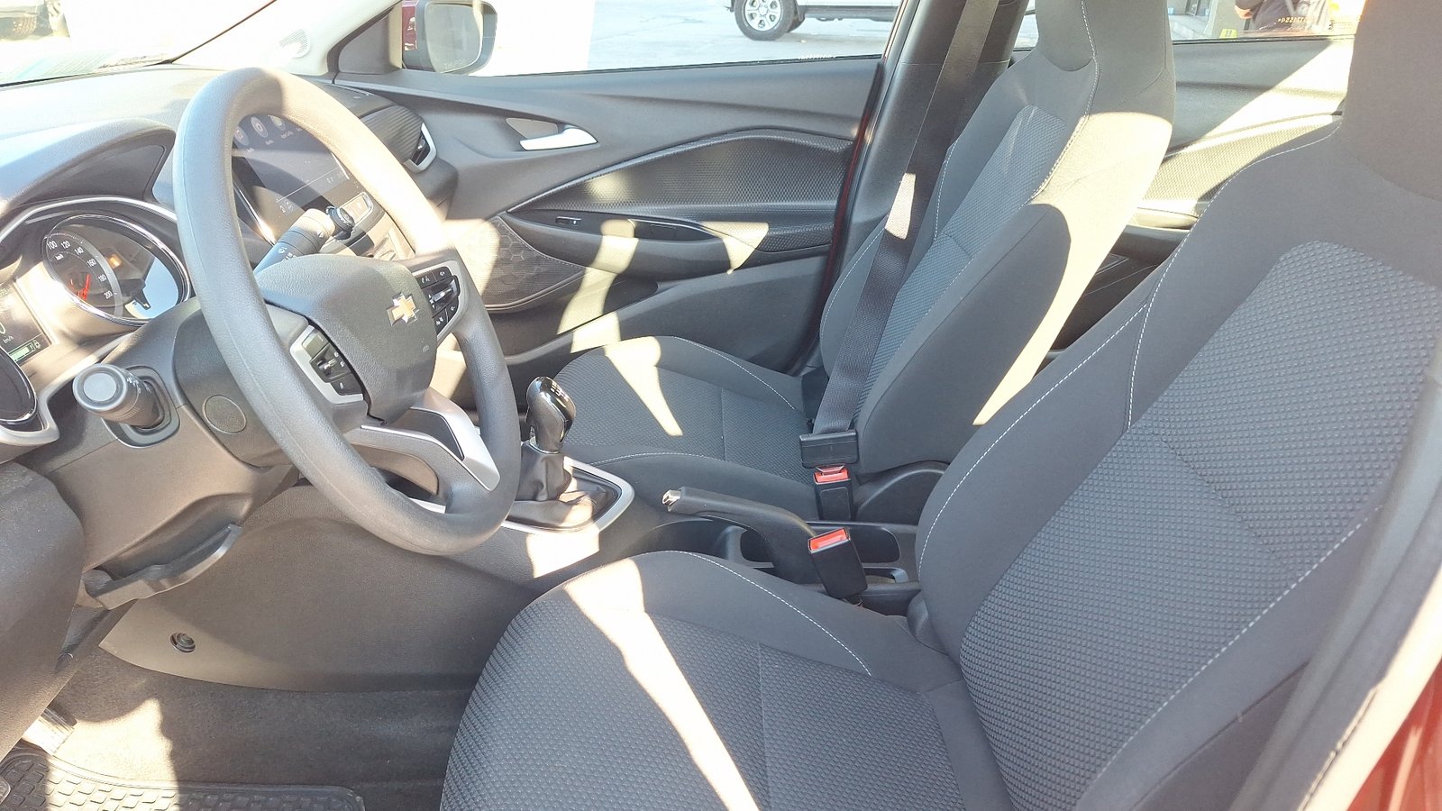 Chevrolet Onix 2024 - Imagen 14 de 15