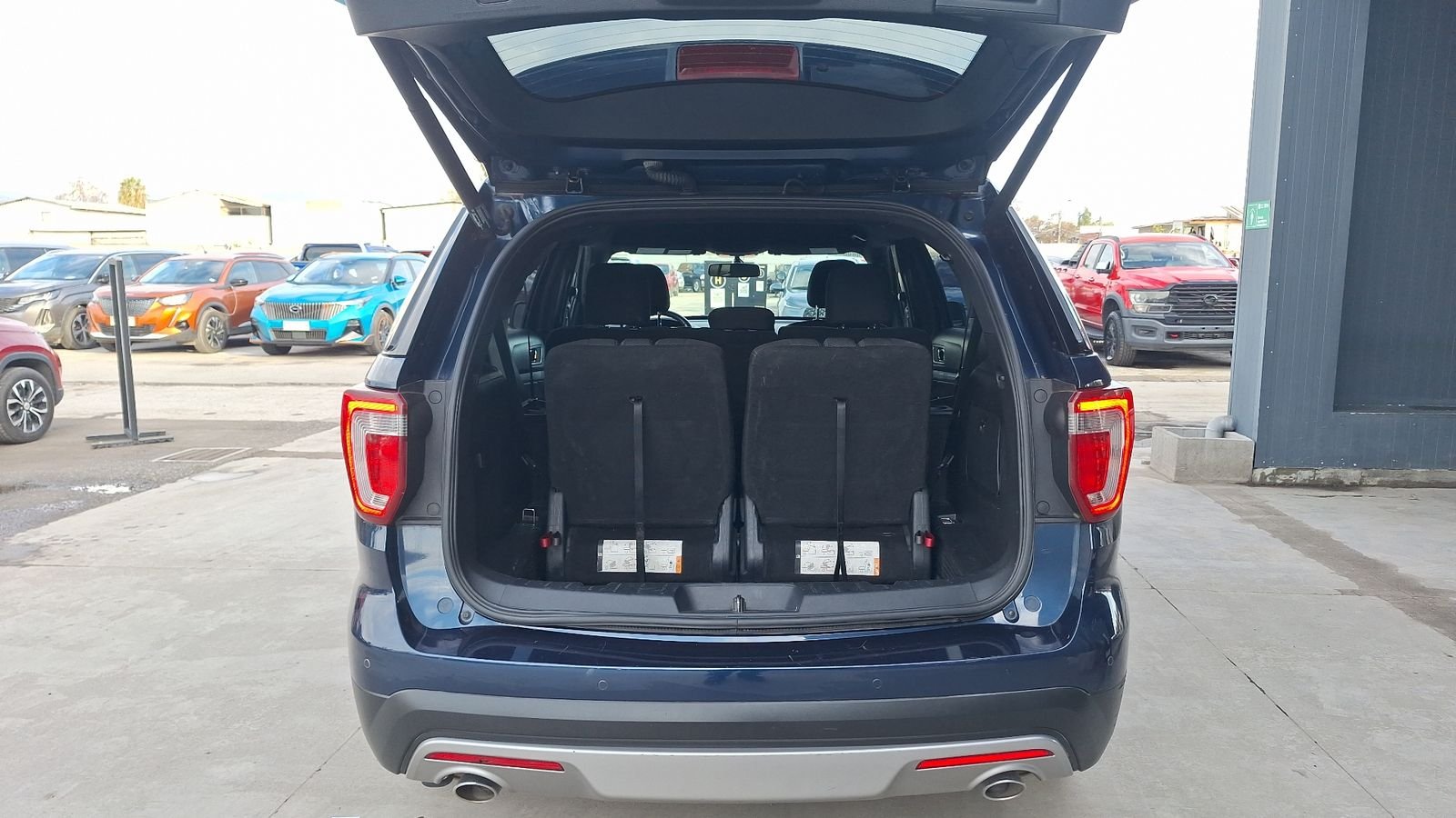 Ford Explorer 2017 - Imagen 4 de 16