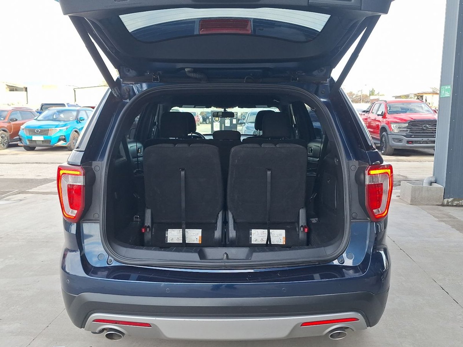 Ford Explorer 2017 - Foto 4 de 16