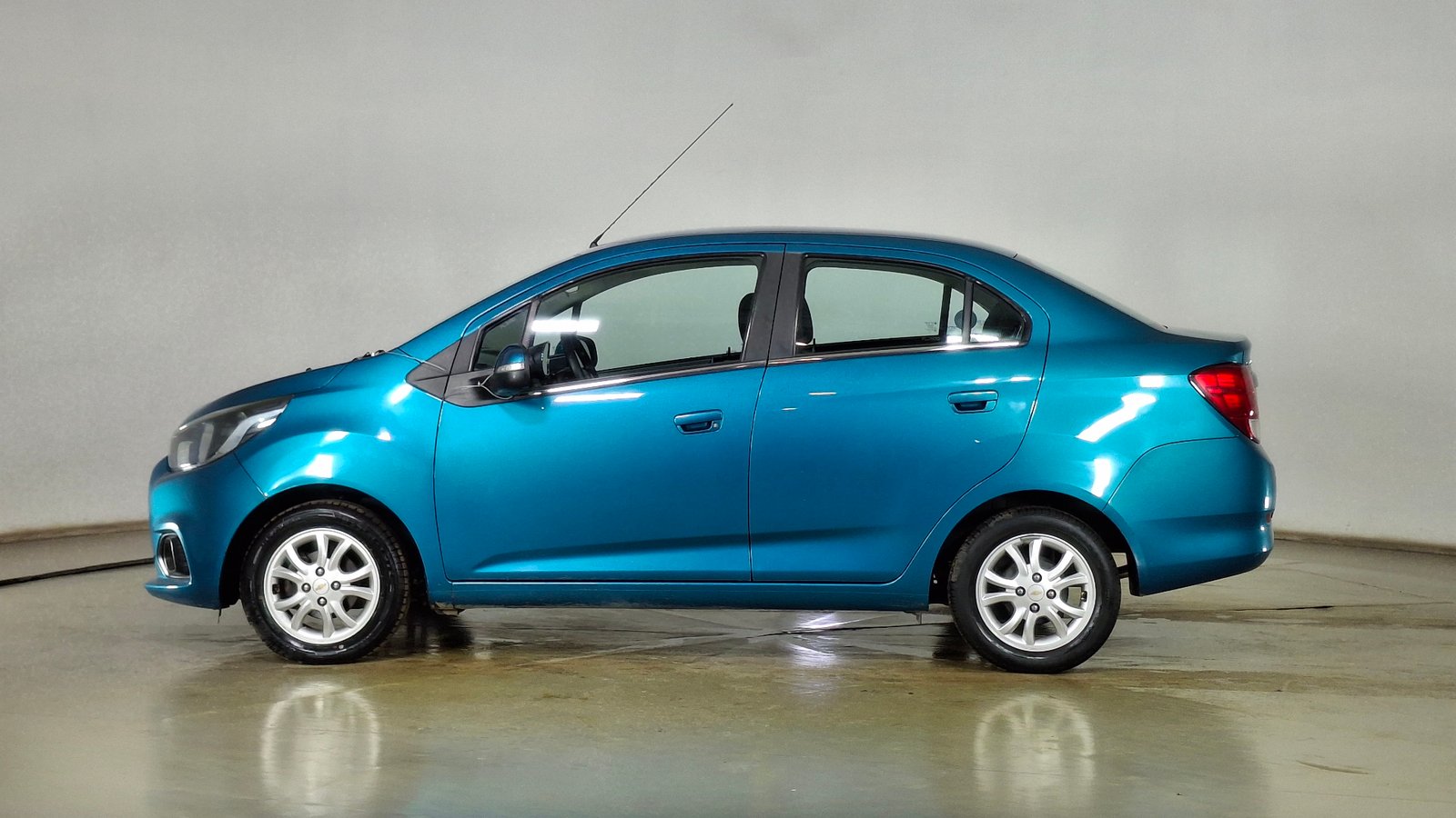 Chevrolet Spark 2021 - Imagen 7 de 16