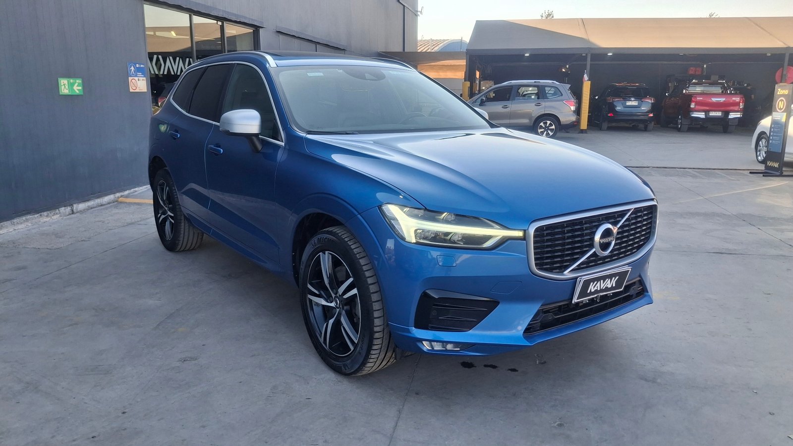 Volvo XC60 2018 - Imagen 3 de 17